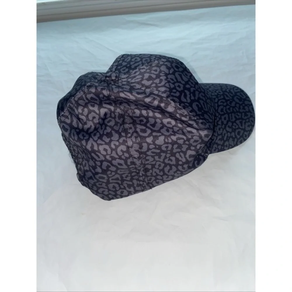 Snapback mini mouse